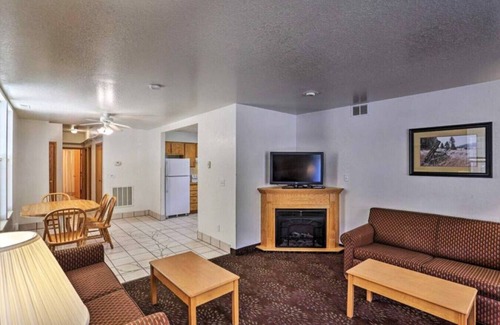 Keystone House | Black Hills Haven | The Summit Lodge – Units 1 & 2 · 4BR Vensérra Retreat near Mount Rushmore
