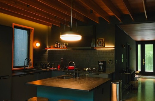 Frontenac Cabin | Black Oak Lodge: A Private Lakeside Retreat