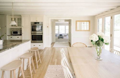 Cohasset House | Black Rock Beach Cohasset 5-Bedroom Home