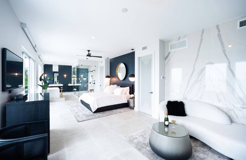 Bodden Town Hotel | Black Urchin