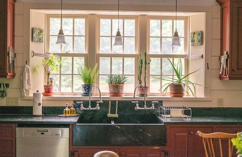 Milton House | Black Walnut Tree Farm: Farmhouse on 50 Acres
