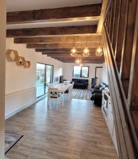 Marisel House | Black Wood Cabin