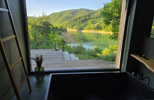 Central Serbia Ski Chalet | Blackberry Cabin lakeside escape