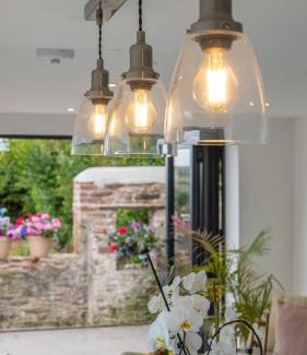 Malborough House | Blackberry Cottage - Newly renovated cosy cottage