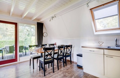 Zwiggelte House | Blackbird I Restful Accomodation with Garden Area