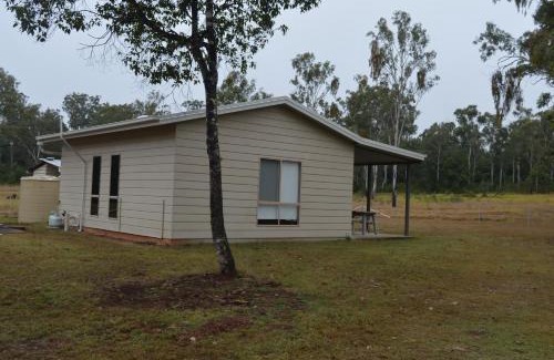 Taromeo House | Blackbutt The Shack at Gilinlea
