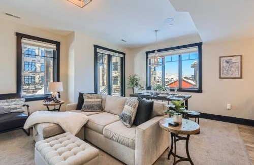 Park City House | Blackstone Mountain Retreat #21! Walk to the Lifts! apts