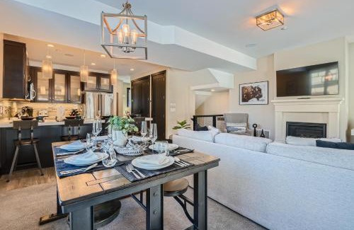 Park City House | Blackstone Mountain Retreat #21! Walk to the Lifts! apts