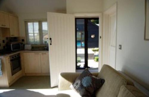 Winchelsea Apartment | Blackthorn is a luxurious, rural retreat for two.