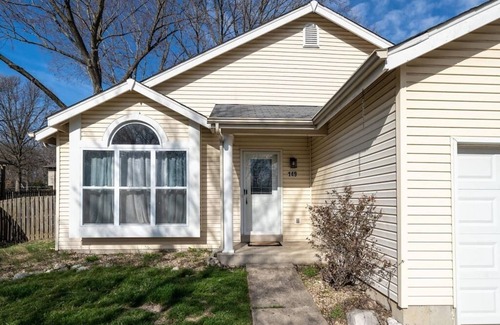 St. Peters House | Blair's House in St. Peters 4 Bed 2 Bath Sleeps 10