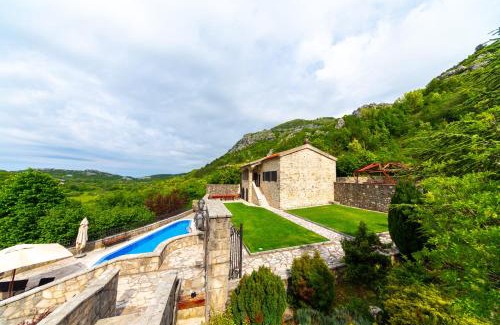 Budva Municipality Villa | Blake's Villa