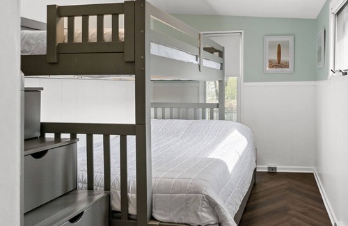 Spring Lake House | Blandford Bungalow - Walking Distance to Beach Access!