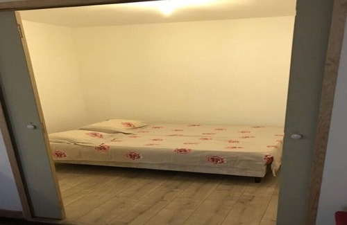 Blaye Apartment | Blaye great large groundfloor furnished flat just so practical