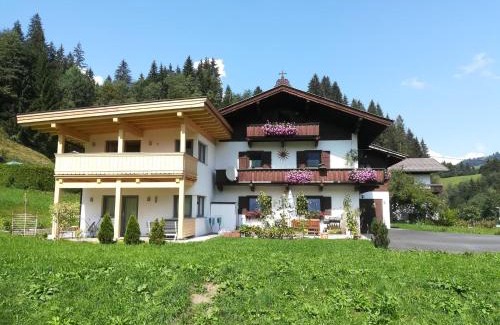 Grundau Apartment | Blick auf den Rettenstein Top 1