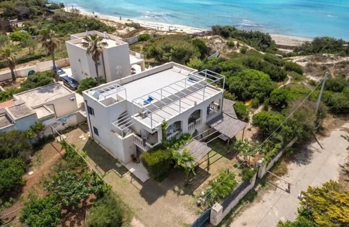 Punta Prosciutto House | Bliss Attico Fronte Mare by BarbarHouse