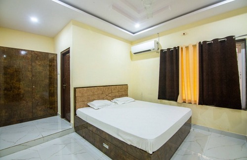 Chevella Hotel | Bliss Farm Stay-IRIS