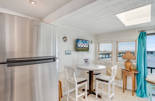Chincoteague Condo | Bliss on the Bay - Perfect Beach Getaway