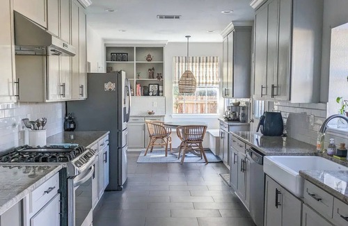 McNeil House | Bliss Retreat