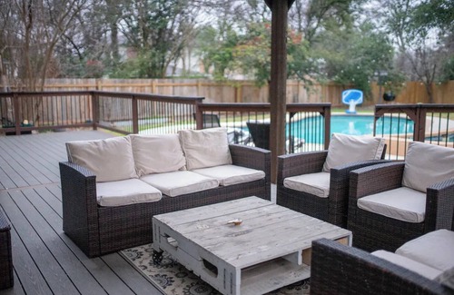 McNeil House | Bliss Retreat