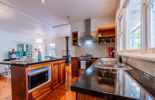 Warburton House | Blissful Bushland Retreat