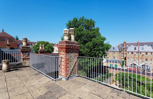 Twickenham Riverside House | Blissful Oasis, by Veeve