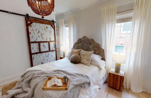 Midtown Apartment | Blithely Baroque