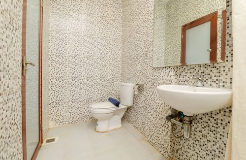 Tanjung Uncang Hotel | Blitz Hotel Batam Near Sultan Mahmud Ri'ayat Shah Mosque