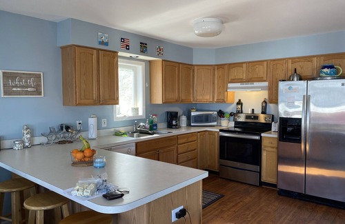 Calvert Beach-Long Beach House | Block to beach. Enjoy relax and play in our gameroom