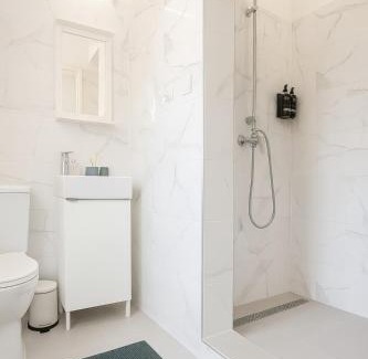 Belso-Ferencvaros Apartment | Bloom Akasha II