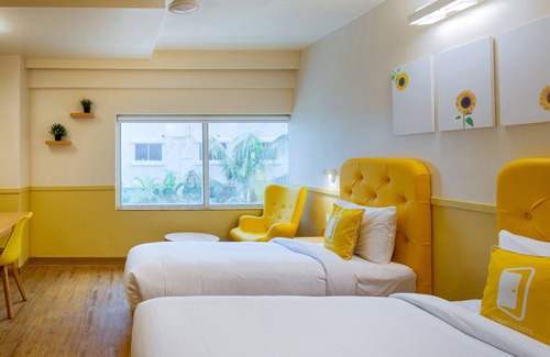 Madhapur Hotel | Bloom Hotel - HITEC City