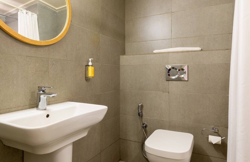 Madhapur Hotel | Bloom Hotel - HITEC City