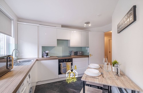 Central Aberdeen Apartment | Bloomfield Residence - SJA Stays - Luxury 2 Bed