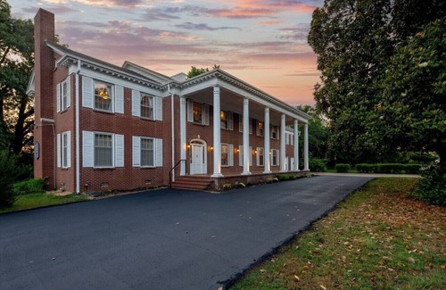 Fort Smith House | Blooming Garden with king size bed, smart tv, private bath, game room and more!