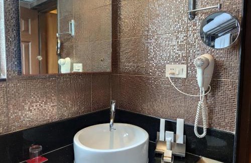 Electronics City Hotel | BloomSuites I Electronics City