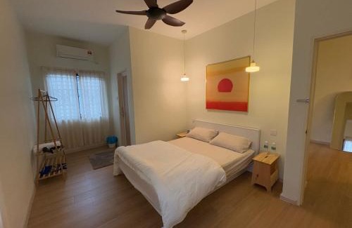 Kampung Alor Akar House | Blossom Hill homestay
