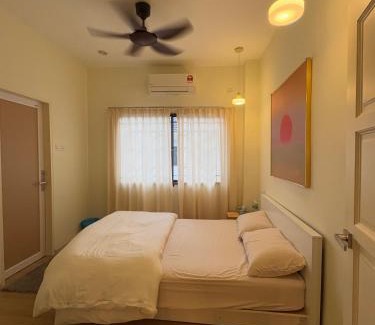Kampung Alor Akar House | Blossom Hill homestay