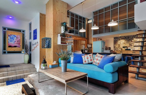 Phaya Thai Hotel | Blu Cabin Ari Stylish Gay Poshtel