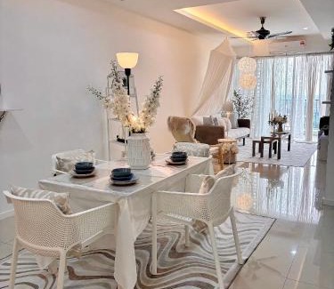 Larut Apartment | Blubelle Apt Near Lake Garden Zoo With Wifi Netflix