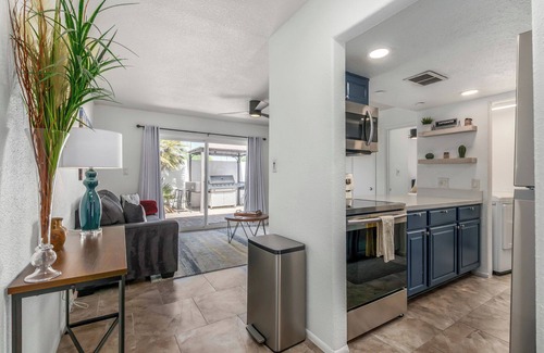 Scottsdale Highlands House | Blue Abode - Old Town Scottsdale - Pool &BBQ Grill