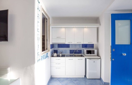 Monte Chiaro House | Blue Angels Relais, home with private Jacuzzi just steps from the sea