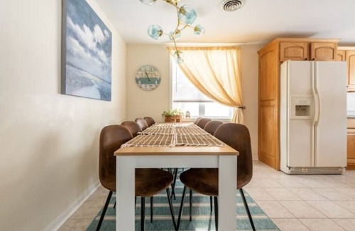 Delavan Lake Cottage | Blue Beach Cottage - 5 Minute Walk to Private Beach!