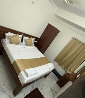 Yeshwanthpur Hotel | Blue Bell Residency Yeswanthpur Railway Station