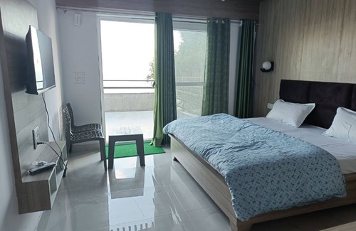 Mukteshwar Hotel | Blue Bird Home Stay