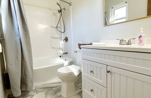 St. Robert House | Blue bird inn-mins from FLW