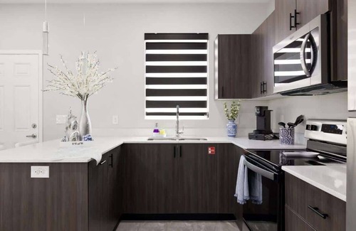 Pharr Apartment | Blue Bliss: Where Tranquility Resides