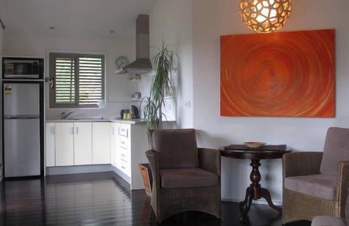 Shepherds Flat Cottage | Blue Cliffs Dusk Spa Villa
