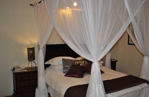 Maruleng House | Blue Cottages