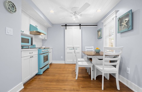 Sunset Reef House | Blue Days Beach Cottage - Single Family Home
