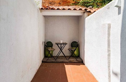 Lisbon Old Town Apartment | Blue Door's Home