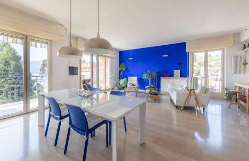 Ispra Apartment | Blue Dream